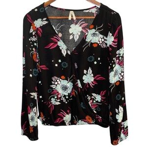 Mudd Peasant Floral Bell Sleeves V-Neck Button Closure Sz S Juniors